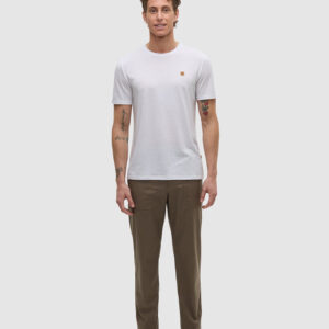 Alternative view of Nelson Pant