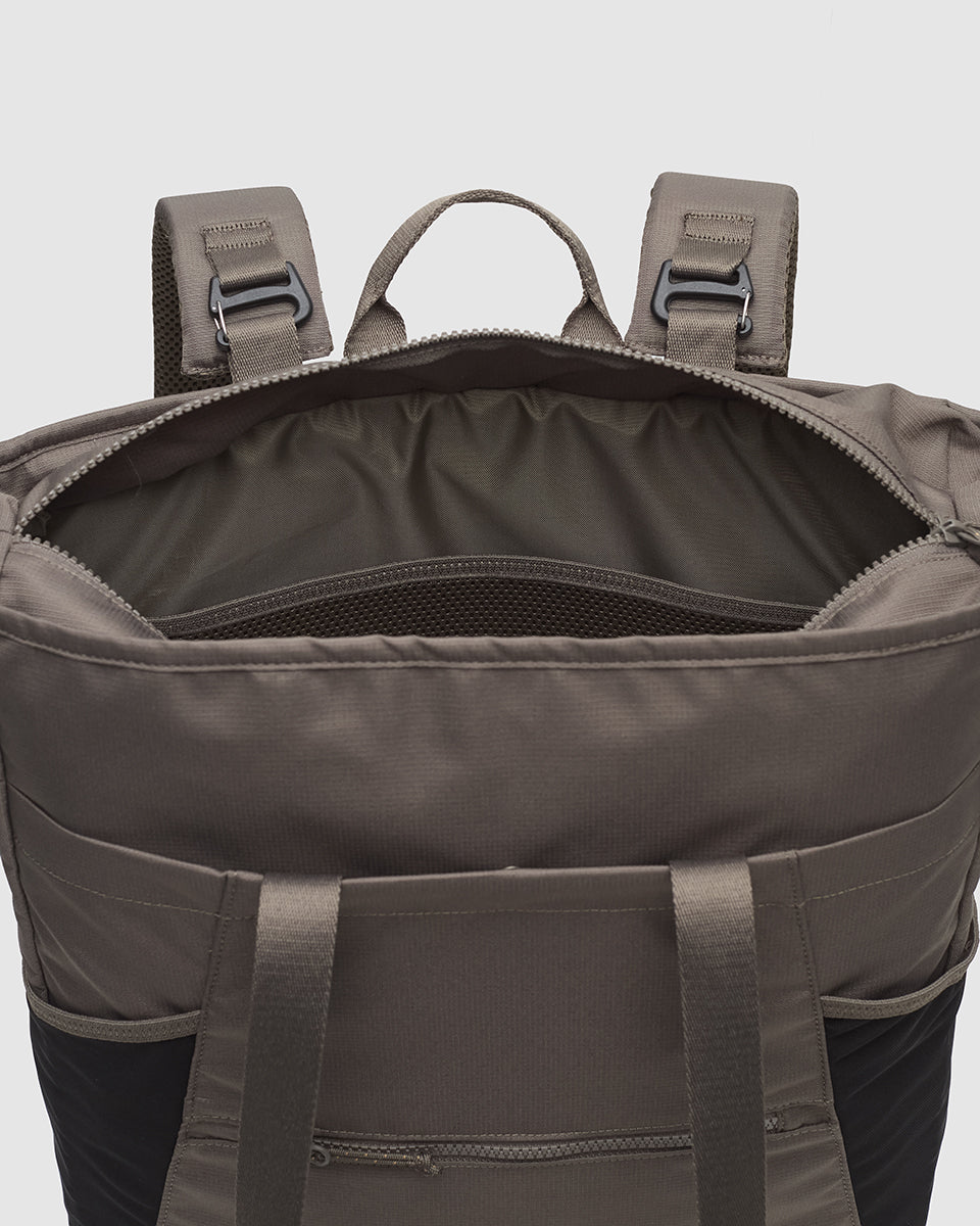 Gibsons Tote Pack - Image 6