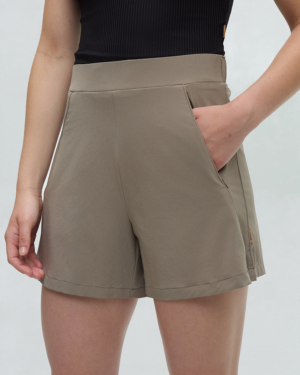 Solstice Short - Image 4