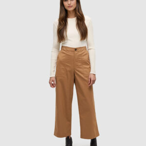 Alternative view of Alma Pant