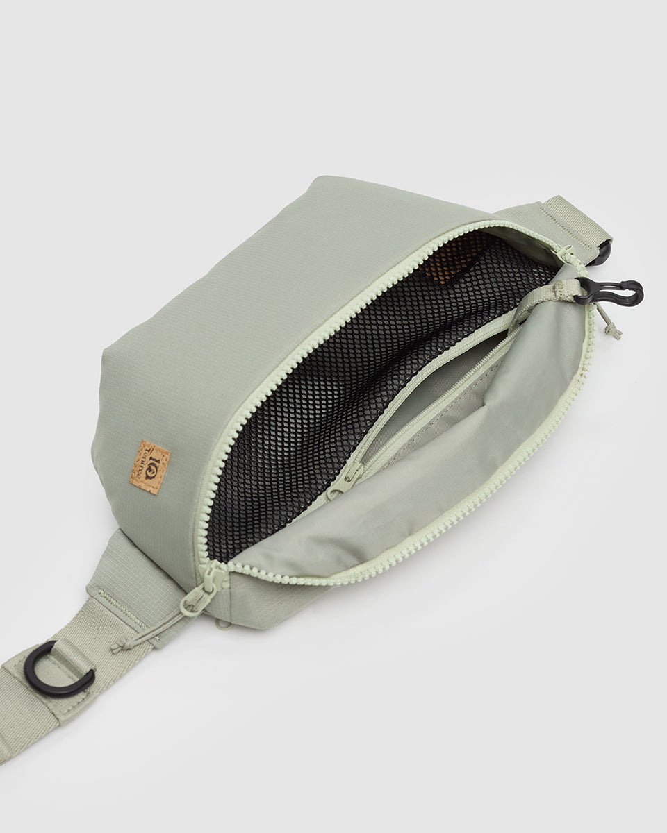 Conway Hip Pack - Image 4