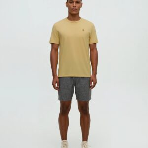 Alternative view of TreeBlend Baker T-Shirt